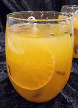 Load image into Gallery viewer, Pumpkin Spice Mulled Wine Candle
