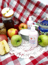 Load image into Gallery viewer, Country Apples Lotion with Aloe
