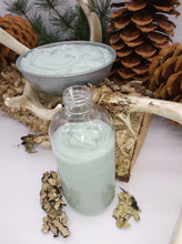 Load image into Gallery viewer, Twilight in the Woods Lotion with Aloe
