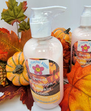 Load image into Gallery viewer, Pumpkin Spice Lotion with Aloe
