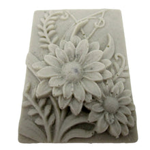 Load image into Gallery viewer, Sensitive Skin French Clay and Citrus soap bar
